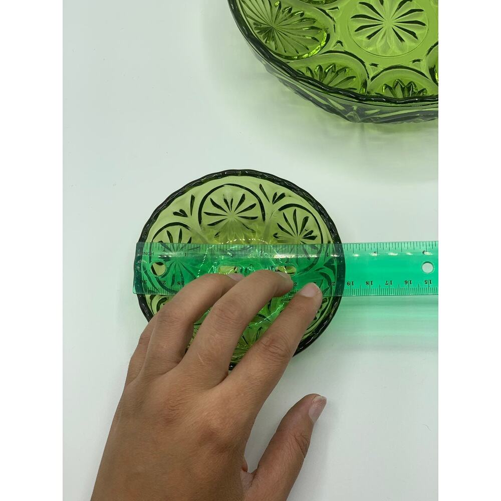 Anchor Hocking Medallion Star & Cameo Avocado Green Chip & Dip Bowl Set - Picture 3 of 4